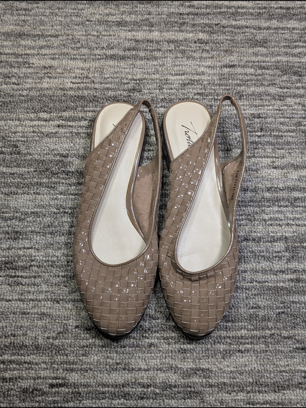 Women's Trotter Lucy Woven Slingbacks - Size 6.5